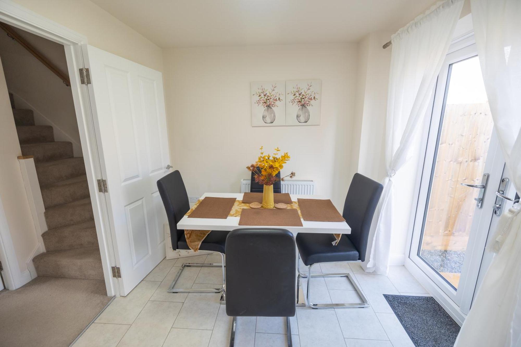 Home In Hugglescote - Long Stays Coalville Zewnętrze zdjęcie